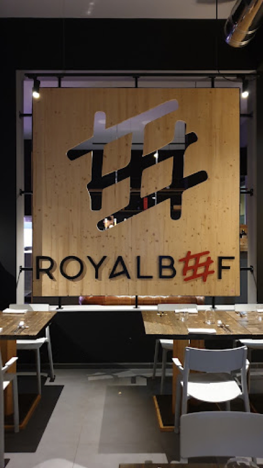 Lavori di realizzazione di un Ristorante – Bisteccheria denominato «Royalbeef» nel Comune di Latina